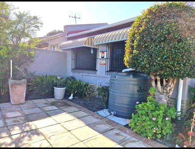 1 BEDROOM PROPERTY TO RENT IN PAROW NORTH